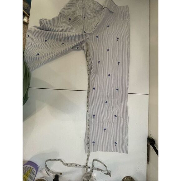 Tommy Hilfiger women’s capris light blue white striped with palm trees embroider - Picture 5 of 7